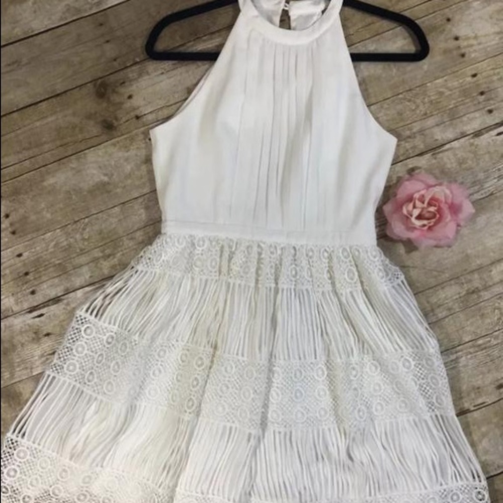 White short coctel dress